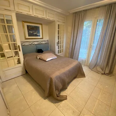 Cap D'antibes Sea View Villa *