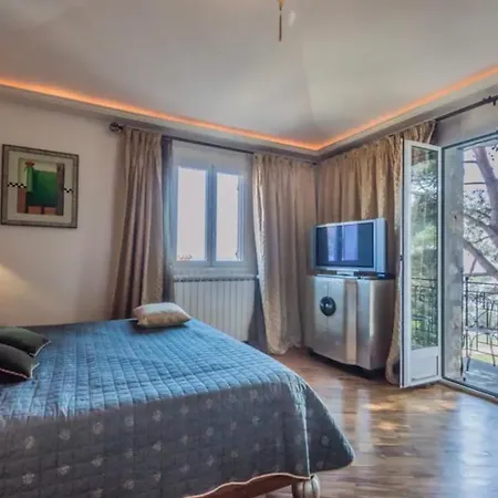 Cap D'antibes Sea View Villa *