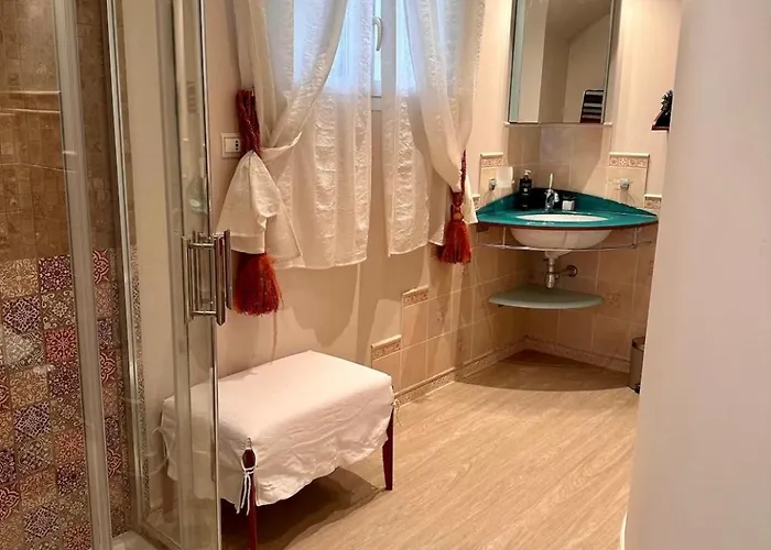 Cap D'antibes Sea View Villa *